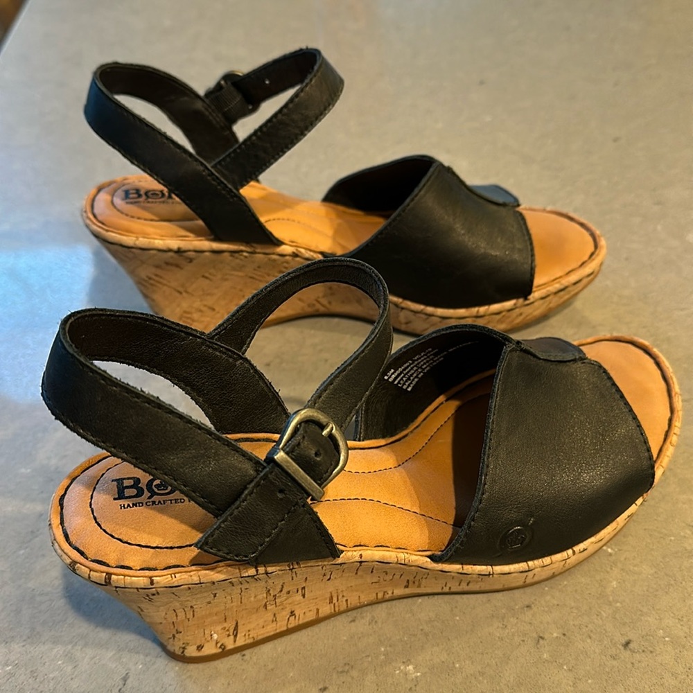 Born sandles